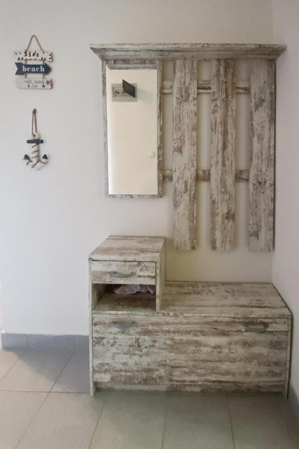 Beach Apartment - 50M From The Beach With Free Parking Biograd Na Moru Exteriér fotografie