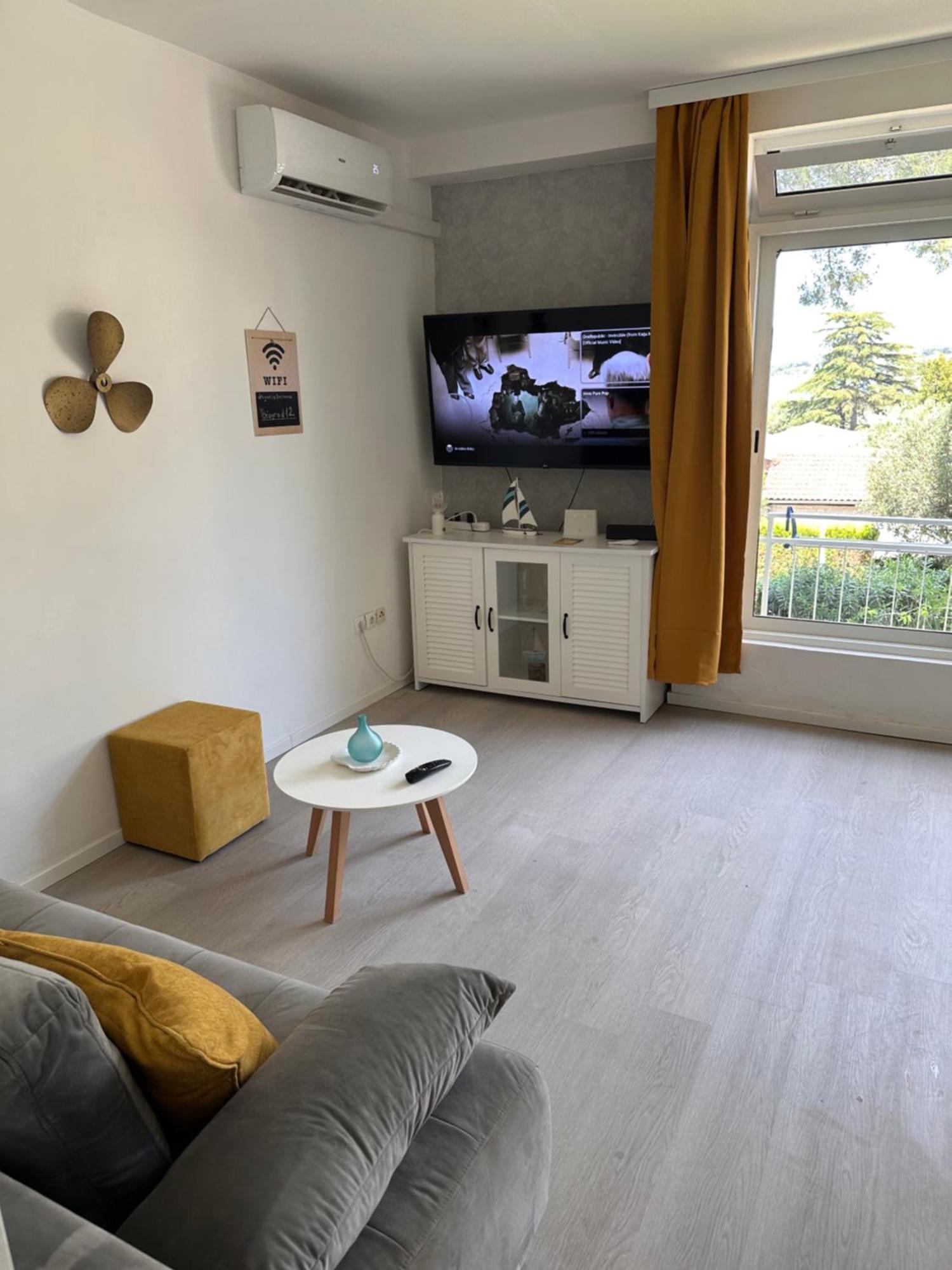 Beach Apartment - 50M From The Beach With Free Parking Biograd Na Moru Exteriér fotografie